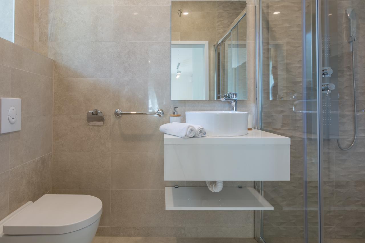 Rooms Sea & Sun With Private Parking Zadar Extérieur photo