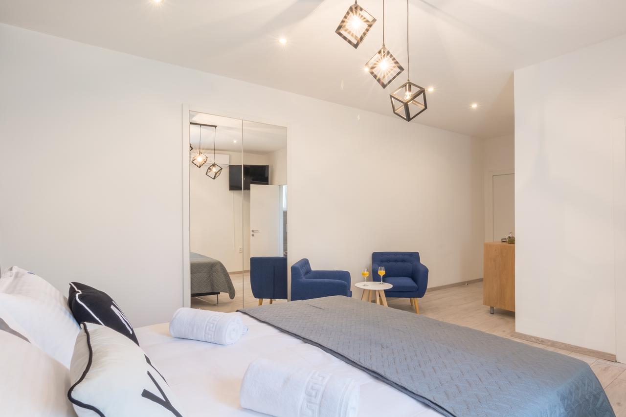 Rooms Sea & Sun With Private Parking Zadar Extérieur photo