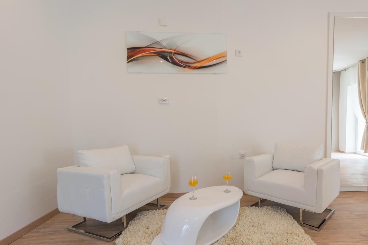Rooms Sea & Sun With Private Parking Zadar Extérieur photo